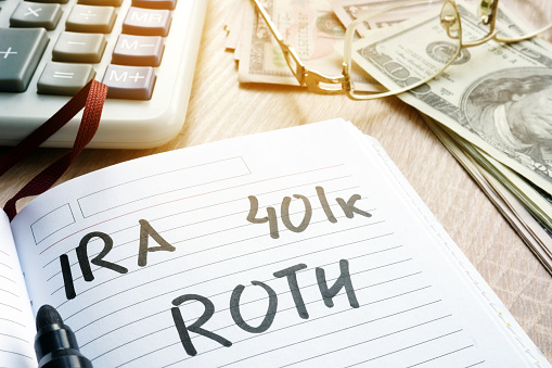 Should You Consider a Roth IRA or Roth 401K